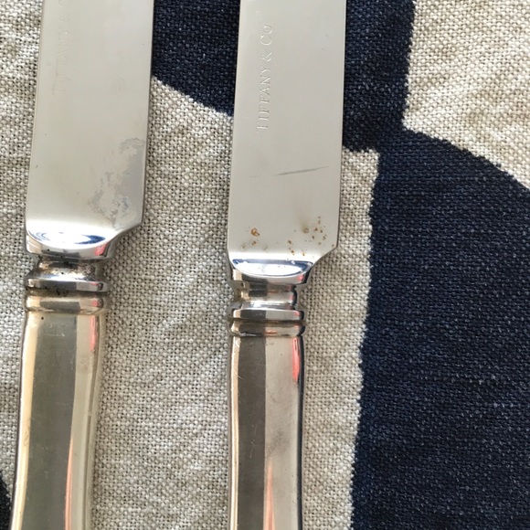 Set of 4 Tiffany Flemish pattern sterling luncheon knives. No monogram. - Picture 4 of 5